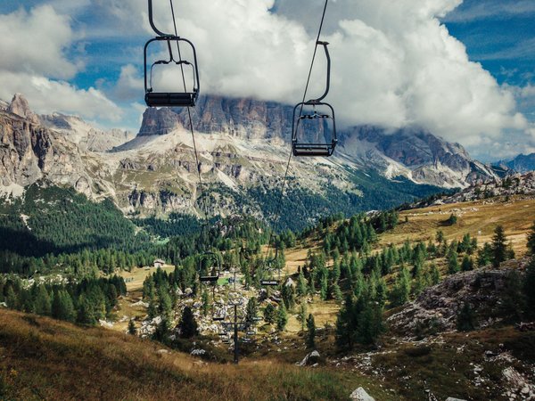 Discover Timeless Roman Architecture: The Ultimate Guide to UK's Must-Visit Sites on Expert Tours